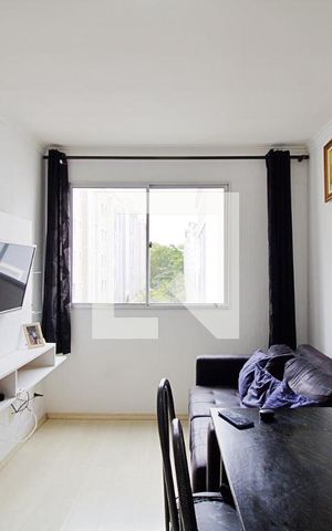 Apartamento para alugar com 46m², 2 quartos e 1 vaga Apartamento para alugar com 46m², 2 quartos e 1 vagaSala