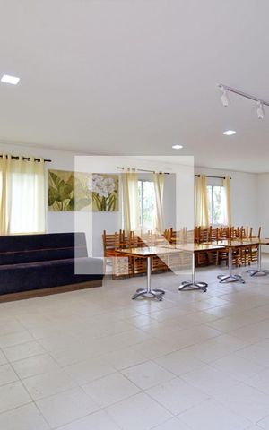 Apartamento para alugar com 46m², 2 quartos e 1 vaga Apartamento para alugar com 46m², 2 quartos e 1 vagaÁrea comum - Salão de festas