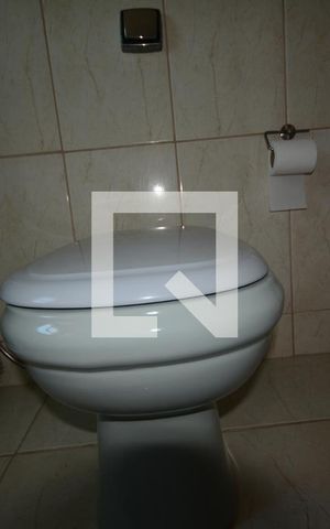 Apartamento à venda com 161m², 3 quartos e sem vagaBanheiro da suite