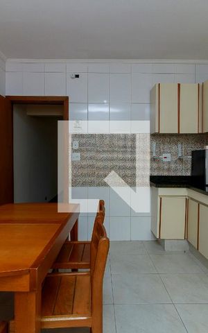 Casa para alugar com 160m², 3 quartos e 2 vagas Casa para alugar com 160m², 3 quartos e 2 vagasCozinha