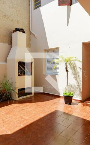 Casa para alugar com 160m², 3 quartos e 2 vagas Casa para alugar com 160m², 3 quartos e 2 vagasÁrea Externa