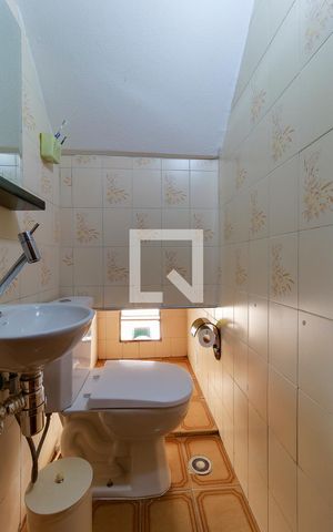 Casa para alugar com 160m², 3 quartos e 2 vagas Casa para alugar com 160m², 3 quartos e 2 vagasLavabo