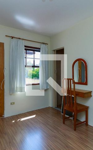 Casa para alugar com 160m², 3 quartos e 2 vagas Casa para alugar com 160m², 3 quartos e 2 vagasSuíte