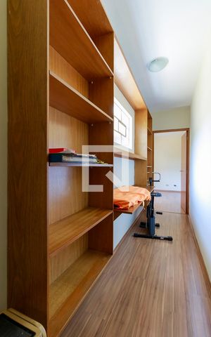 Casa para alugar com 160m², 3 quartos e 2 vagas Casa para alugar com 160m², 3 quartos e 2 vagasCorredor