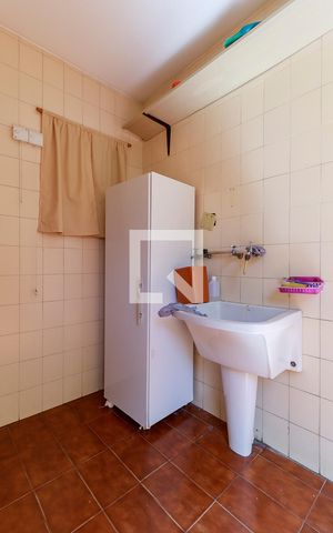 Casa para alugar com 160m², 3 quartos e 2 vagas Casa para alugar com 160m², 3 quartos e 2 vagasÁrea de Serviço