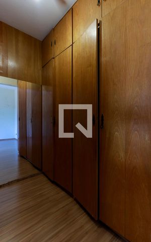 Casa para alugar com 160m², 3 quartos e 2 vagas Casa para alugar com 160m², 3 quartos e 2 vagasSuíte