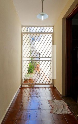 Casa para alugar com 160m², 3 quartos e 2 vagas Casa para alugar com 160m², 3 quartos e 2 vagasGaragem
