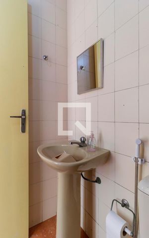 Casa para alugar com 160m², 3 quartos e 2 vagas Casa para alugar com 160m², 3 quartos e 2 vagasBanheiro de serviço