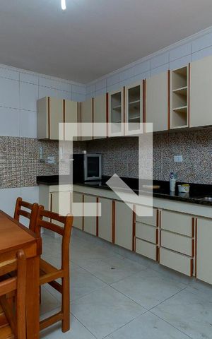 Casa para alugar com 160m², 3 quartos e 2 vagas Casa para alugar com 160m², 3 quartos e 2 vagasCozinha