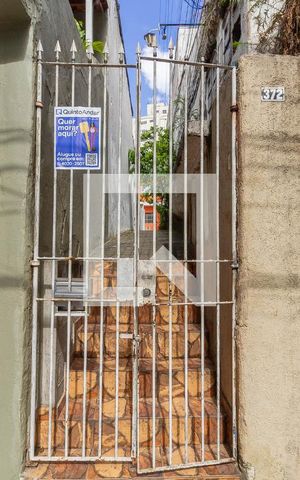 Casa de condomínio para alugar com 33m², 1 quarto e sem vaga Casa de condomínio para alugar com 33m², 1 quarto e sem vagaEntrada