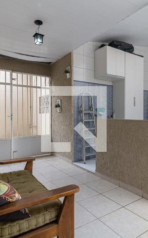 Casa para alugar com 70m², 2 quartos e sem vagaVaranda