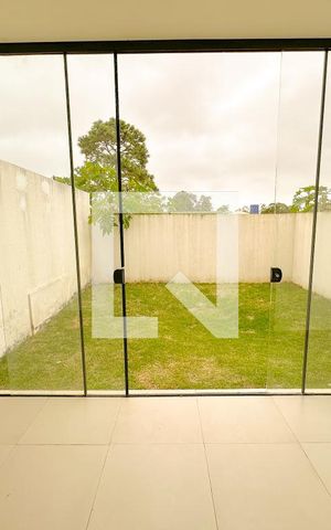 Casa para alugar com 97m², 2 quartos e 1 vagaÁrea de Serviço