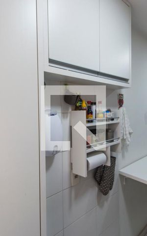 Apartamento à venda com 60m², 2 quartos e 1 vagaÁrea de Serviço
