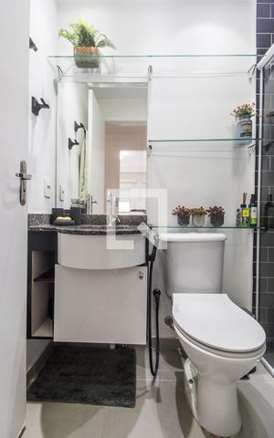 Apartamento à venda com 60m², 2 quartos e 1 vagaBanheiro Social