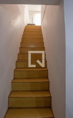 Casa para alugar com 240m², 2 quartos e 2 vagas Casa para alugar com 240m², 2 quartos e 2 vagasCorredor