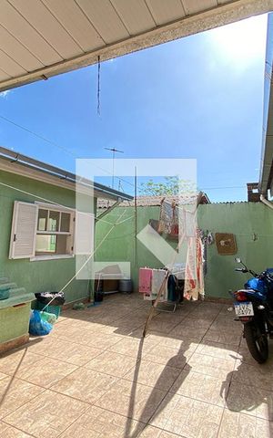 Casa à venda com 140m², 3 quartos e 2 vagasÁrea de Serviço