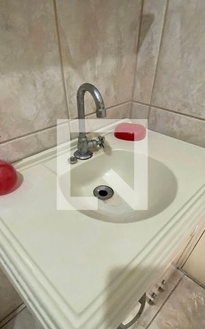 Casa à venda com 140m², 3 quartos e 2 vagasBanheiro