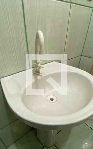 Casa à venda com 300m², 4 quartos e sem vagaPia do Banheiro