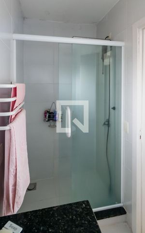 Casa de condomínio à venda com 200m², 2 quartos e 4 vagas Casa de condomínio à venda com 200m², 2 quartos e 4 vagasBanheiro da Suíte 1