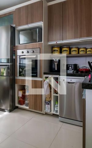 Casa de condomínio à venda com 200m², 2 quartos e 4 vagas Casa de condomínio à venda com 200m², 2 quartos e 4 vagasCozinha