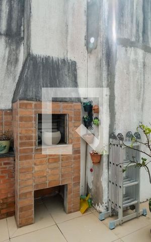 Casa de condomínio à venda com 200m², 2 quartos e 4 vagas Casa de condomínio à venda com 200m², 2 quartos e 4 vagasTerraço