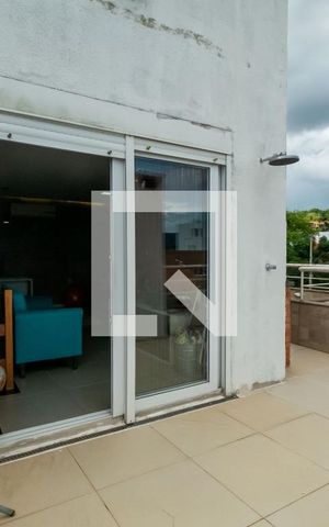 Casa de condomínio à venda com 200m², 2 quartos e 4 vagas Casa de condomínio à venda com 200m², 2 quartos e 4 vagasTerraço
