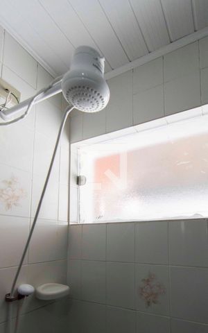 Casa para alugar com 75m², 2 quartos e sem vagaSala