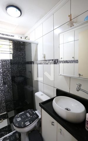 Apartamento para alugar com 47m², 2 quartos e sem vagaBanheiro