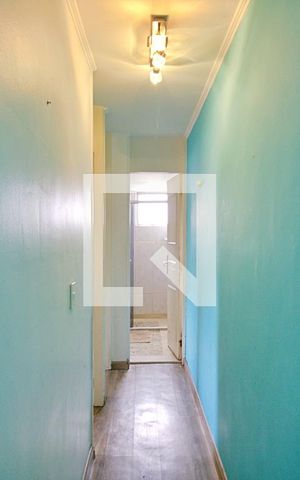 Apartamento à venda com 70m², 2 quartos e 1 vaga Apartamento à venda com 70m², 2 quartos e 1 vagaCorredor