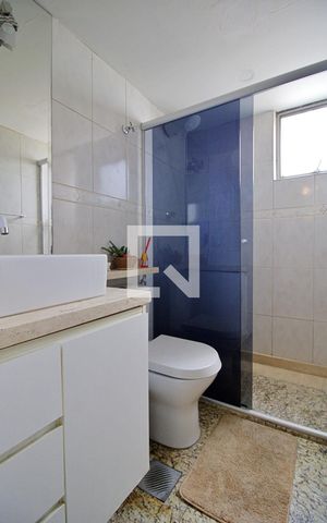 Apartamento à venda com 70m², 2 quartos e 1 vaga Apartamento à venda com 70m², 2 quartos e 1 vagaBanheiro