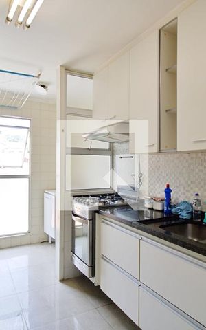 Apartamento à venda com 70m², 2 quartos e 1 vaga Apartamento à venda com 70m², 2 quartos e 1 vagaCozinha