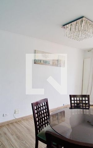Apartamento à venda com 70m², 2 quartos e 1 vaga Apartamento à venda com 70m², 2 quartos e 1 vagaSala