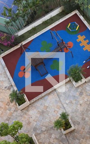 Apartamento à venda com 156m², 4 quartos e 3 vagas Apartamento à venda com 156m², 4 quartos e 3 vagasVista
