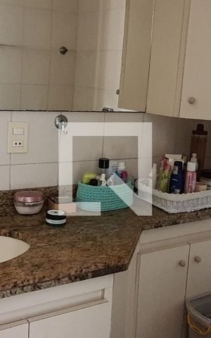 Apartamento à venda com 156m², 4 quartos e 3 vagas Apartamento à venda com 156m², 4 quartos e 3 vagasBanheiro