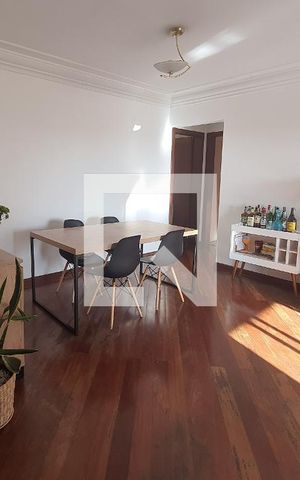 Apartamento à venda com 156m², 4 quartos e 3 vagas Apartamento à venda com 156m², 4 quartos e 3 vagasSala