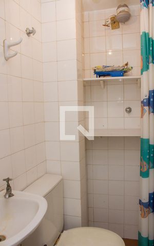 Apartamento à venda com 75m², 2 quartos e 1 vagaBanheiro de Serviço