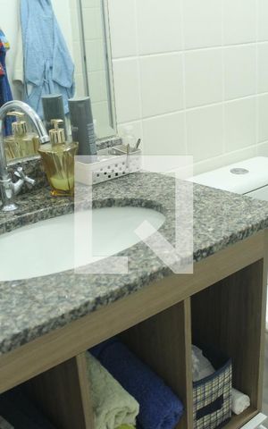 Apartamento à venda com 70m², 3 quartos e 1 vagaBanheiro Corredor