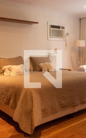 Casa à venda com 563m², 5 quartos e 2 vagas Casa à venda com 563m², 5 quartos e 2 vagasQuarto 1