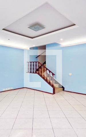 Casa de condomínio à venda com 132m², 3 quartos e 1 vaga Casa de condomínio à venda com 132m², 3 quartos e 1 vagaSala