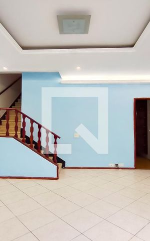 Casa de condomínio à venda com 132m², 3 quartos e 1 vaga Casa de condomínio à venda com 132m², 3 quartos e 1 vagaSala