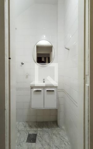 Casa de condomínio à venda com 132m², 3 quartos e 1 vaga Casa de condomínio à venda com 132m², 3 quartos e 1 vagaBanheiro de serviço