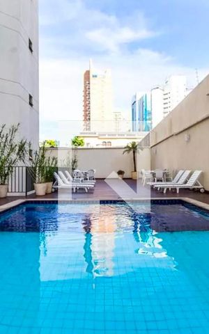 Apartamento à venda com 185m², 4 quartos e 3 vagas Apartamento à venda com 185m², 4 quartos e 3 vagasÁrea comum - Piscina