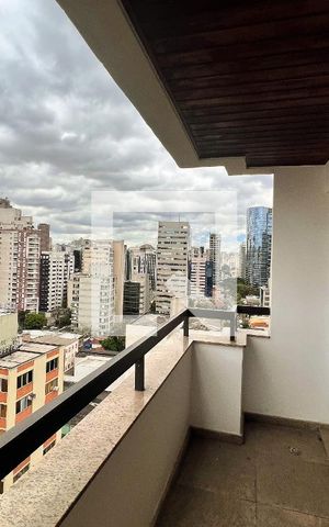 Apartamento à venda com 185m², 4 quartos e 3 vagasSacada