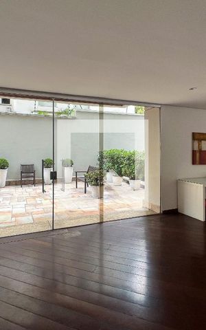 Apartamento à venda com 185m², 4 quartos e 3 vagasÁrea comum - Salão de festas