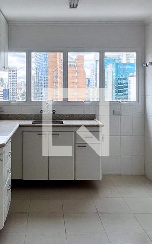 Apartamento à venda com 185m², 4 quartos e 3 vagasCozinha