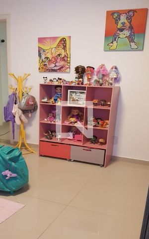 Casa de condomínio à venda com 174m², 3 quartos e 4 vagas