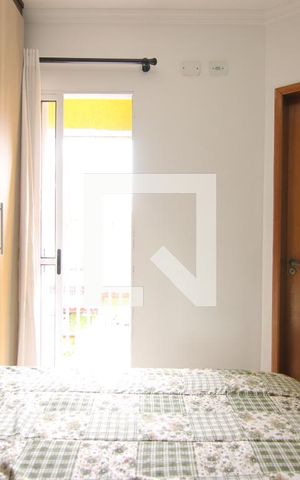 Casa à venda com 84m², 3 quartos e 2 vagasSuíte
