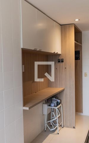 Apartamento à venda com 85m², 2 quartos e 1 vagaCozinha - Armários