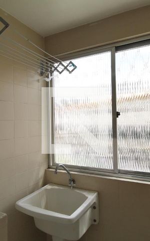 Apartamento à venda com 56m², 3 quartos e 1 vagaÁrea de Serviço