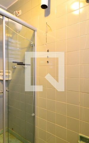 Casa à venda com 140m², 4 quartos e 2 vagasBanheiro Social